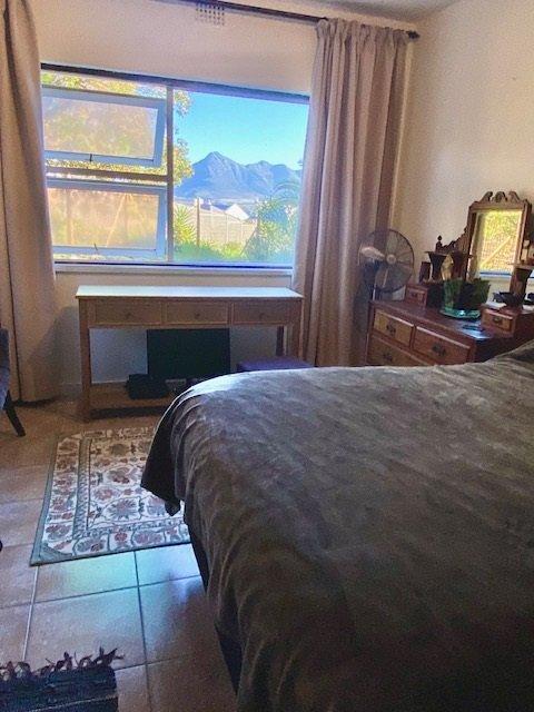 2 Bedroom Property for Sale in Fish Hoek Western Cape